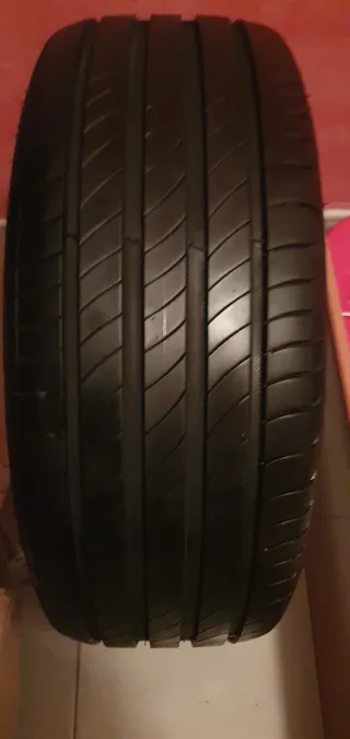4 Neumáticos Michelin 205/45 R17 88V