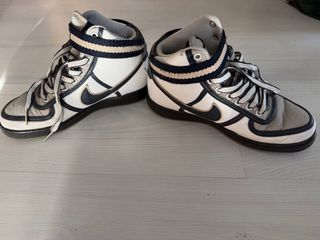 Nike Talla 38 Blancas y Negras