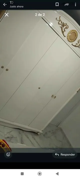 Tocador blanco con espejo y cajones