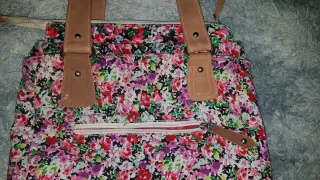 Bolso floral de hombro con asas de cuero