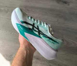 Asics Magic Speed 4 Talla 43.5 Nuevas