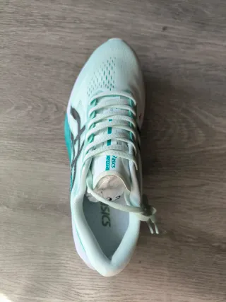 Asics Magic Speed 4 Talla 43.5 Nuevas