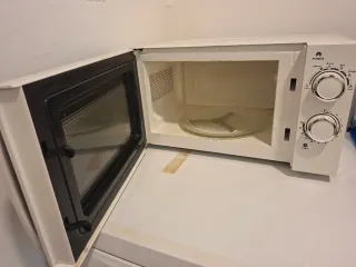 Microondas Orbegozo Blanco