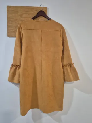 Vestido mostaza XL con cremallera y volantes