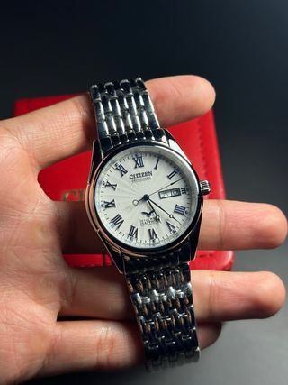 Citizen Sapphire Automático NH8240-57A