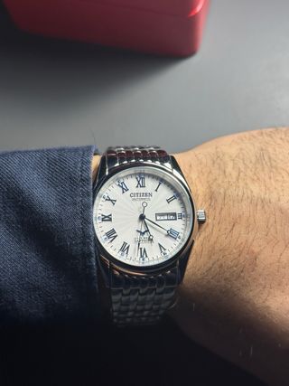 Citizen Sapphire Automático NH8240-57A