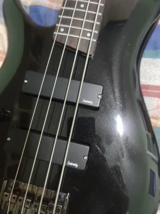 Bajo Ibanez SR 300 zurdo +  electrónica Sadowsky