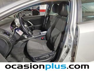 Toyota Avensis 120 D Advance 91 kW (124 CV)