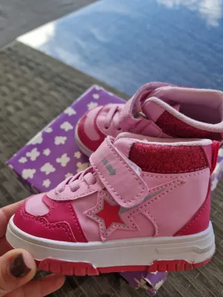 Sneakers bimba rosa con stella