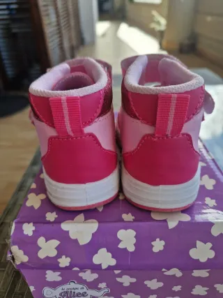 Sneakers bimba rosa con stella