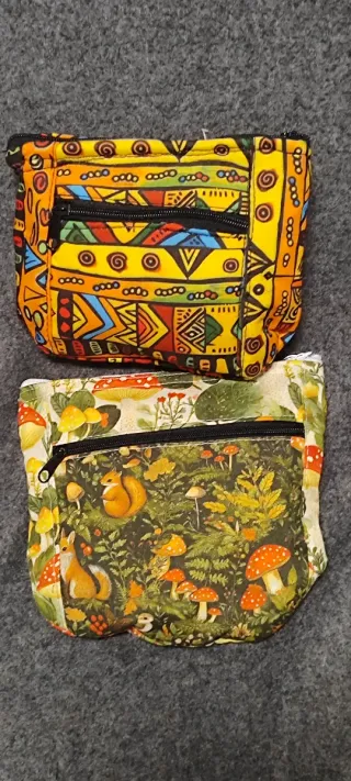 Desde 1 € hasta 3 € Monederos y fundas de gafas