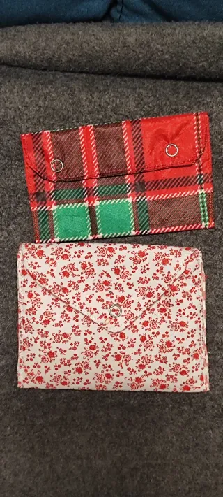 Desde 1 € hasta 3 € Monederos y fundas de gafas