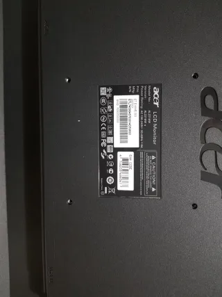 Monitor LCD Acer AL2216W