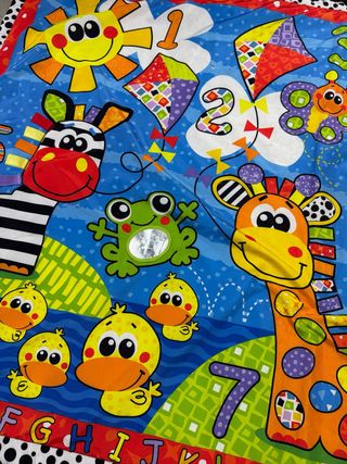 Alfombra de juegos para bebé con animales