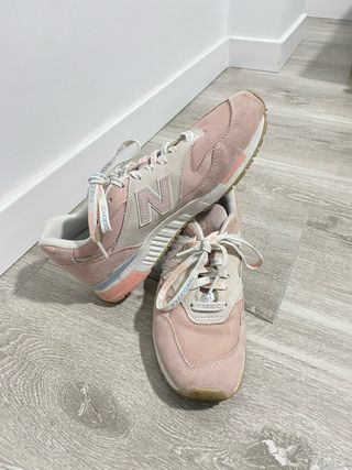 New Balance Beige y Rosa