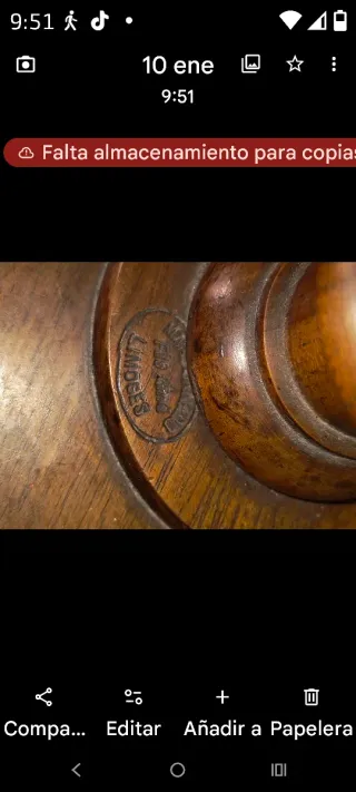 Lámpara de pie antigua madera