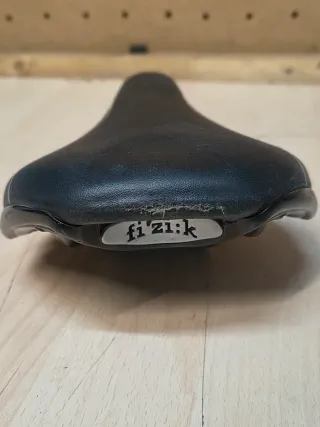 Sillín Fizik Nisene Sport Negro