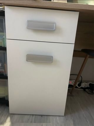 Escritorio madera y blanco