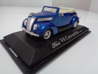 FORD V8 - PEUGEOT 404  - CADILLAC  COUPE ( 1/43)