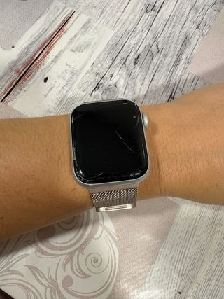 Apple Watch SE Plata