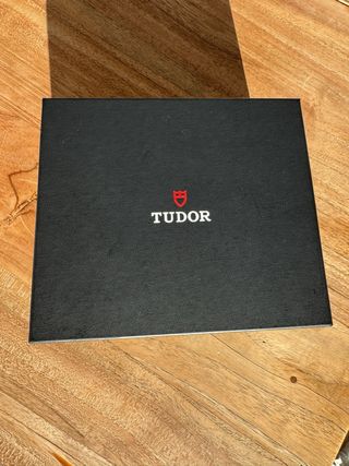 Tudor Black Bay Chrono Carbon 25