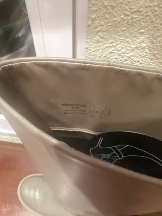 Botas de piel altas beige