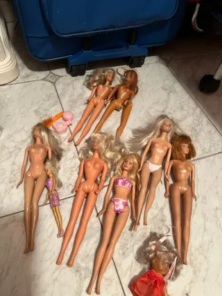 Lotto Bambole Barbie e Accessori