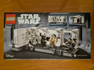 LEGO Star Wars 75387 Abordaje de la Tantive IV