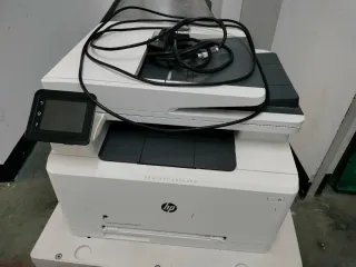 Impresora HP Color LaserJet Pro MFP M277n