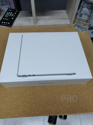Ordenador Portátil Apple MacBook M2