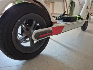 Patinete Eléctrico Xiaomi Mi Scooter 365