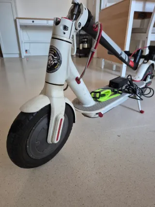 Patinete Eléctrico Xiaomi Mi Scooter 365