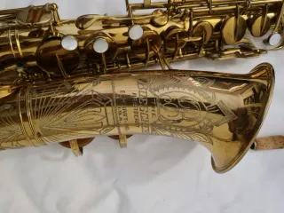 Saxofón Alto Buescher Big B