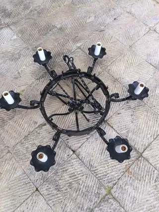 Lámpara de techo antigua forja