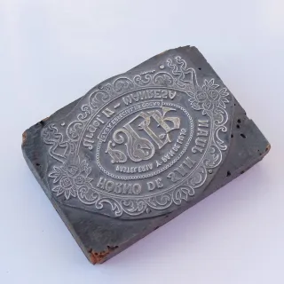 Cliché de imprenta antiguo