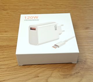 Caricabatterie rapido universale 120W con cavo USB-C