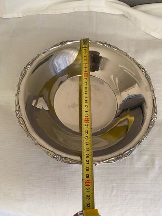 Ciotola decorativa in metallo