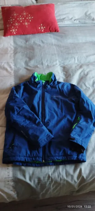 Chaqueta de esquí azul. Talla 14 años.