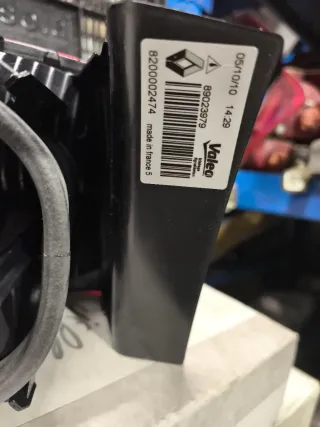 Piloto trasero Renault Laguna 2