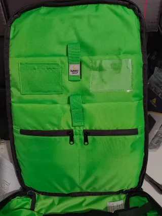 Mochila Solar Sunnybag Azul y Negra