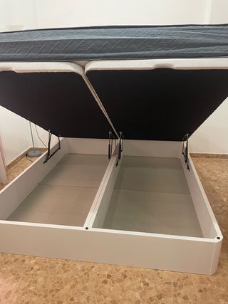 Canapé abatible y colchón