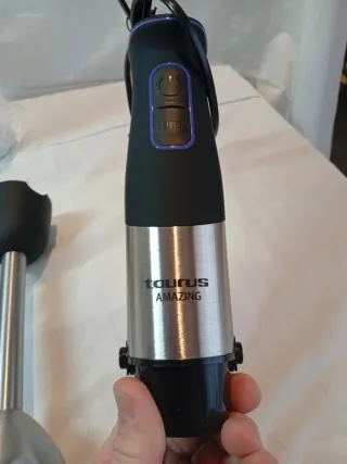 Batidora Taurus con Accesorios