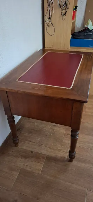 Mesa escritorio antigua restaurada