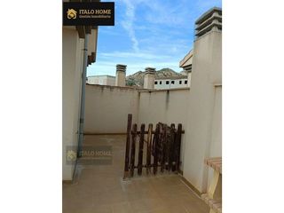 Casa adosada en alquiler en Abanilla