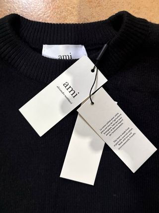 Maglione Ami Paris con cuore rosso