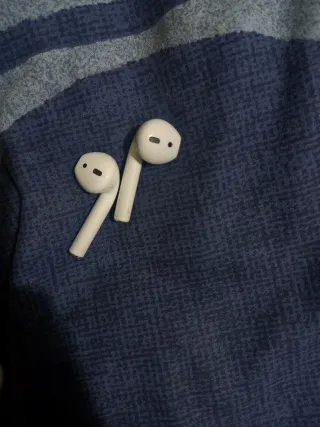 Airpods 2da Gen con Cargador y Caja