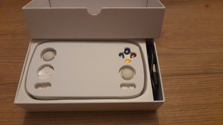 Consola portátil Anbernic RG Cube T820