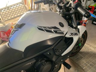 Yamaha XJ6 Limitada Blanca