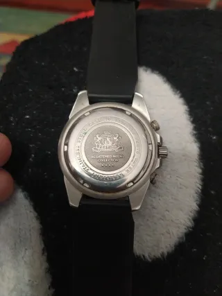 Reloj Festina Cronógrafo Dorado y Negro