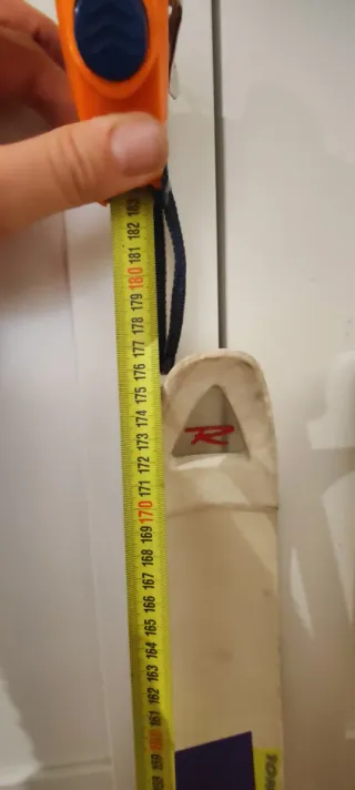 Lote 2 pares esquís Rossignol y bastones